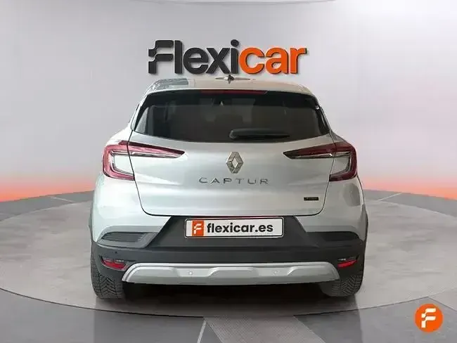 Usado Renault Captur Evolution 145 CV (106 kW) 2023 Beige SUV