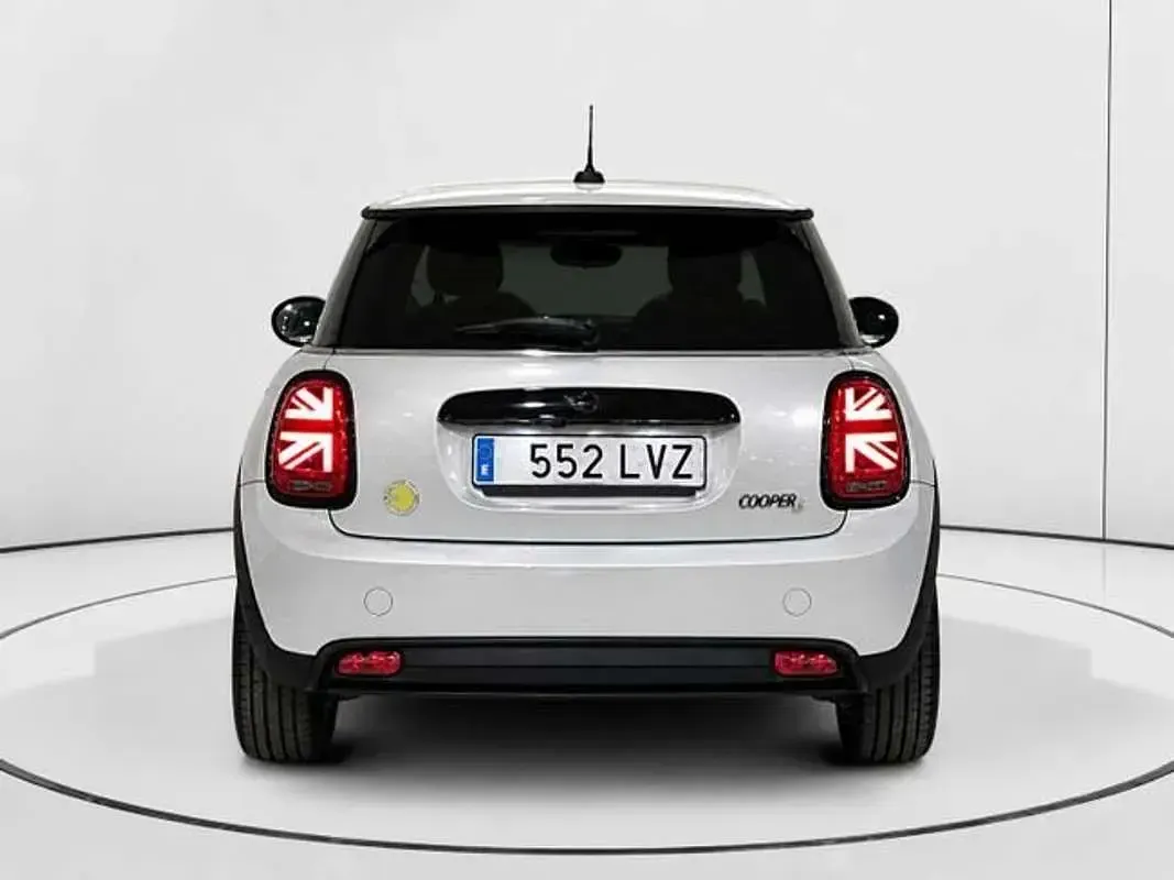 Usado Mini Cooper SE 135 kW (184 CV) 2022 Gris Utilitario