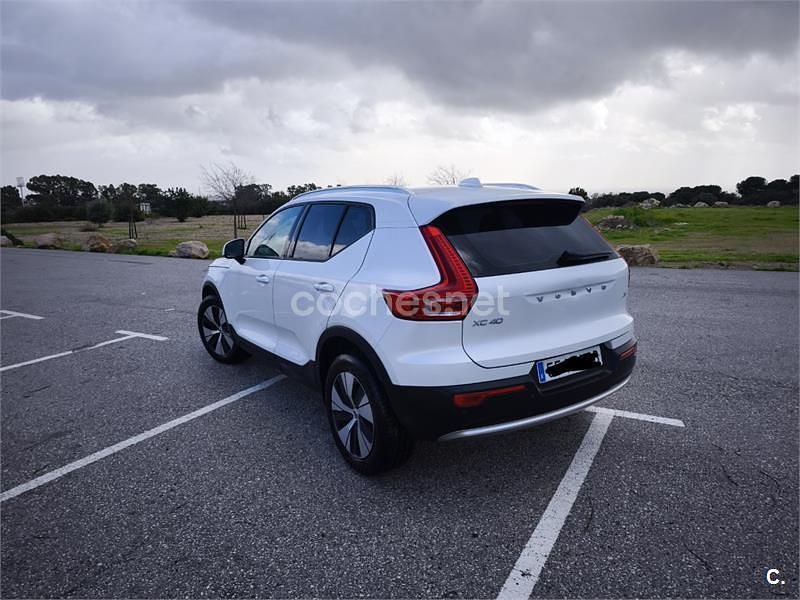 Usado Volvo XC40 Core 163 HP (119 kW) 2022 Branco SUV