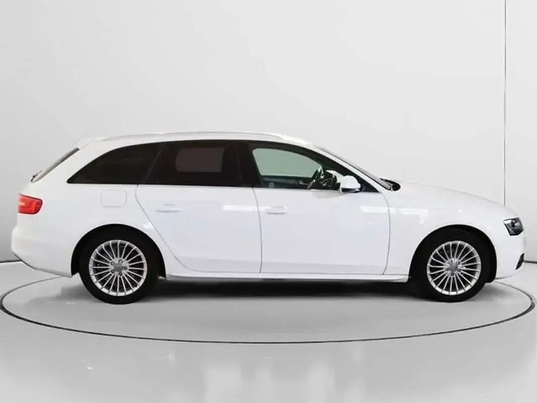 Usado Audi A4 150 CV (110 kW) 2014 Blanco Familiar