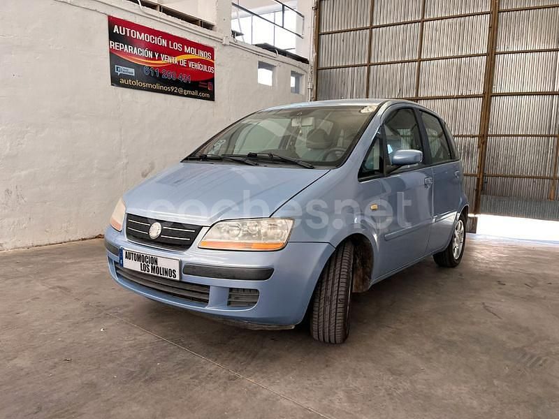 Azul Usado 2004 Fiat Idea Dynamic Monovolumen | 3490 € - Imagen 1/4
