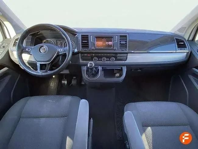 Usado VW Multivan 114 CV (83 kW) 2018 Blanco Monovolumen