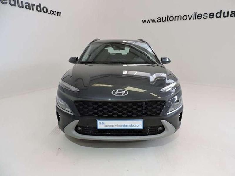 Usado Hyundai Kona 120 CV (88 kW) 2021 Gris SUV
