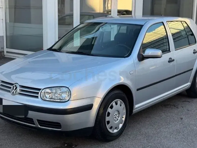 Usado VW Golf IV Advance 110 CV (80 kW) 2002 Gris / plata Berlina