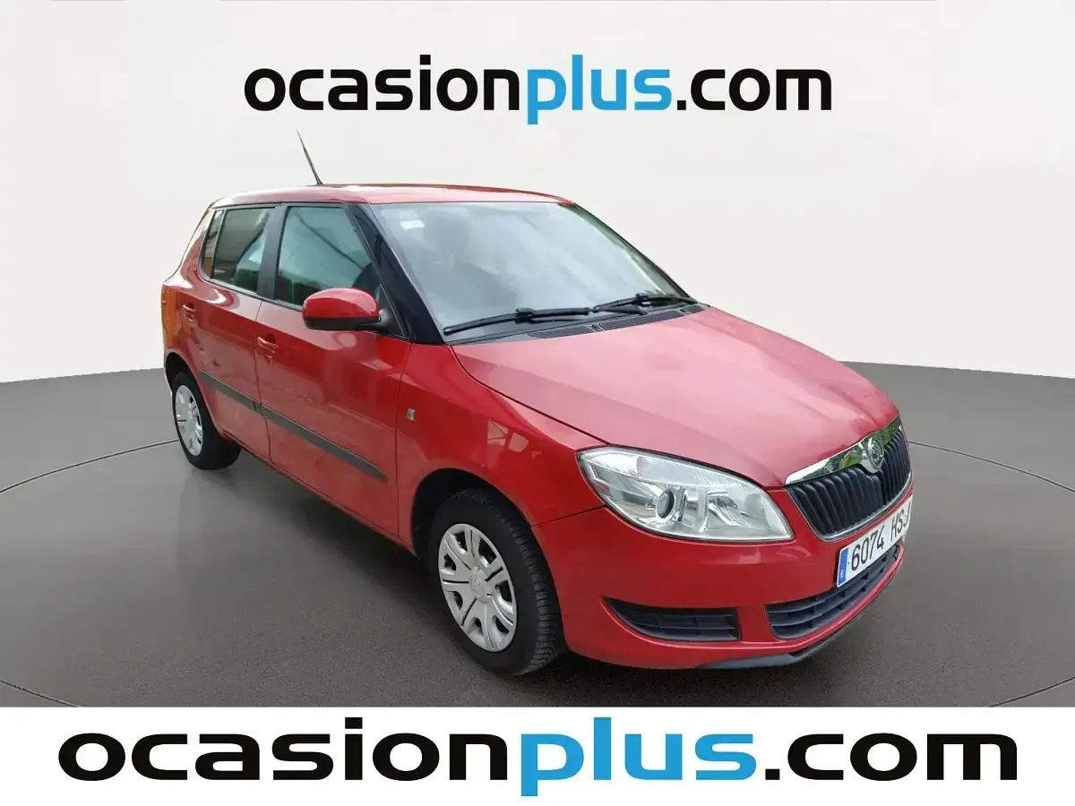 Usado Skoda Fabia 60 CV (44 kW) 2013 Rojo Utilitario