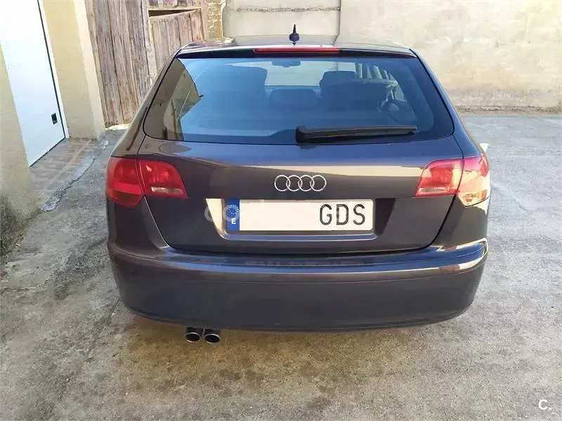 Usado Audi A3 Ambition 160 CV (117 kW) 2008 Gris / plata Utilitario
