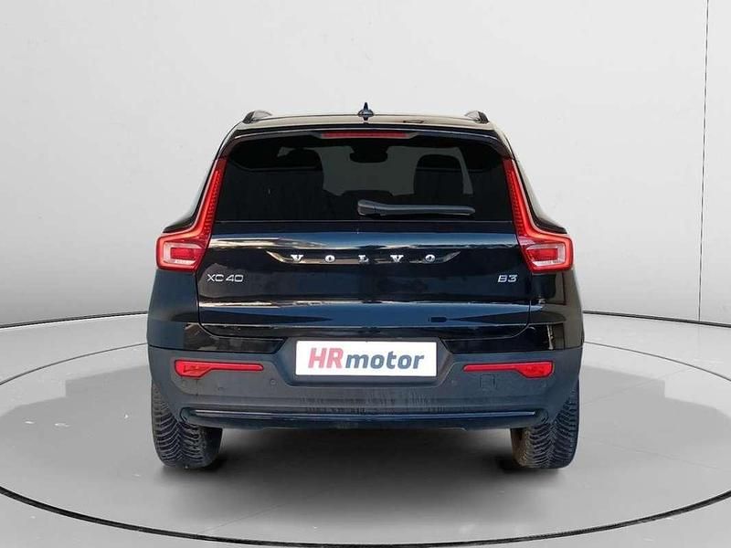 Usado Volvo XC40 Plus 165 CV (121 kW) 2023 Negro SUV