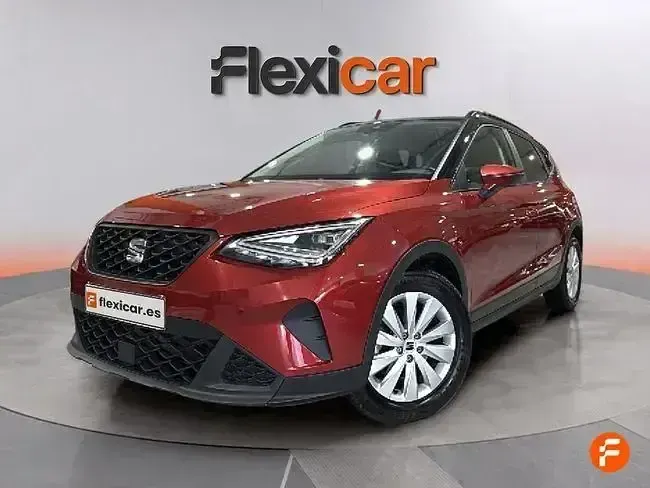 Usado Seat Arona Style 95 CV (69 kW) 2025 Gris / plata SUV