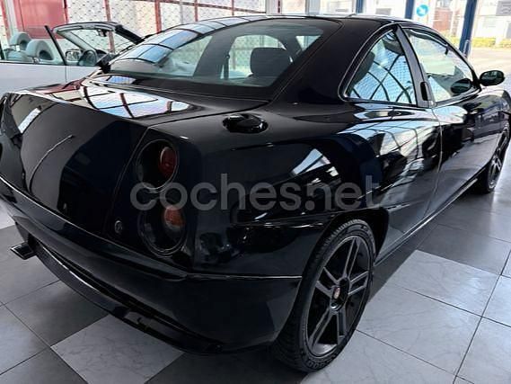 Usado Fiat Coupé 140 CV (102 kW) 1991 Negro Coupe