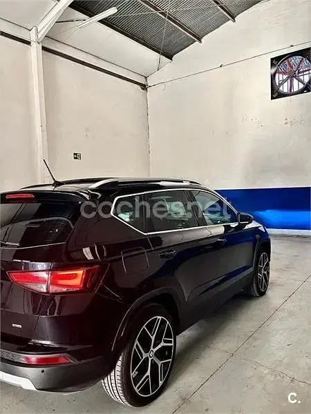 Usado Seat Ateca 4Drive 190 CV (139 kW) 2017 Negro SUV