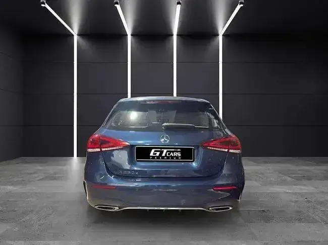 Usado Mercedes A250 AMG 218 CV (160 kW) 2022 Azul Berlina