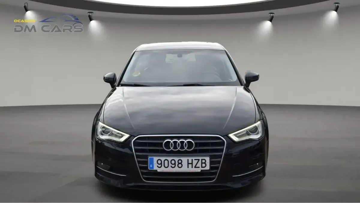 Usado Audi A3 Ambiente 105 CV (77 kW) 2014 Negro Utilitario