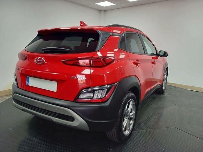 Usado Hyundai Kona 121 HP (88 kW) 2022 Vermelho SUV