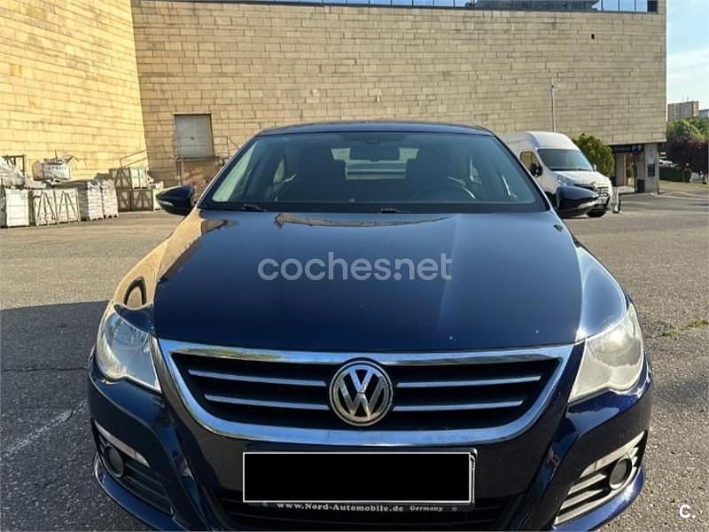 Usado VW Passat Advance 140 CV (102 kW) 2010 Azul Berlina