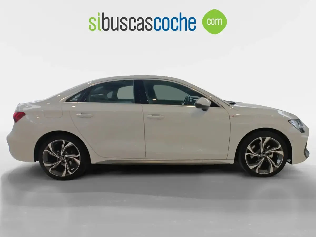 Usado Audi A3 S-Line 150 CV (110 kW) 2025 Blanco Berlina