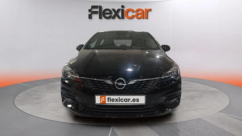 Usado Opel Astra 110 CV (80 kW) 2020 Negro Berlina