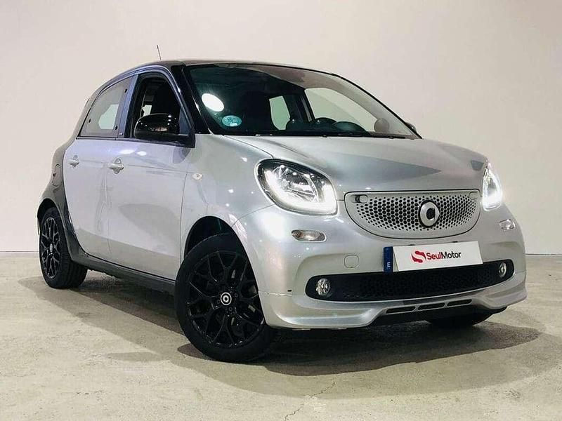 Usado Smart ForFour Passion 90 CV (66 kW) 2017 Gris Utilitario