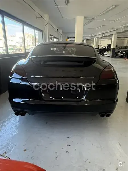Usado Porsche Panamera 250 CV (183 kW) 2011 Negro Utilitario
