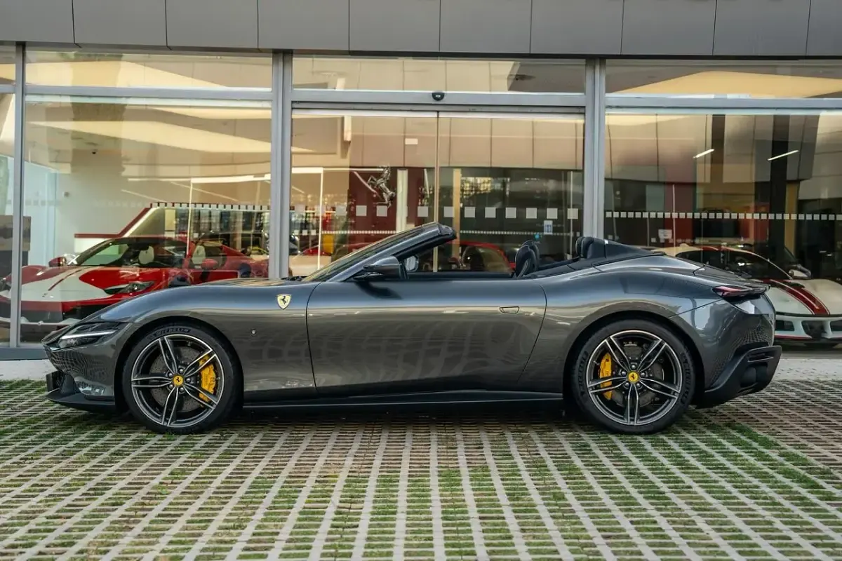 Usado Ferrari Roma 620 CV (456 kW) 2026