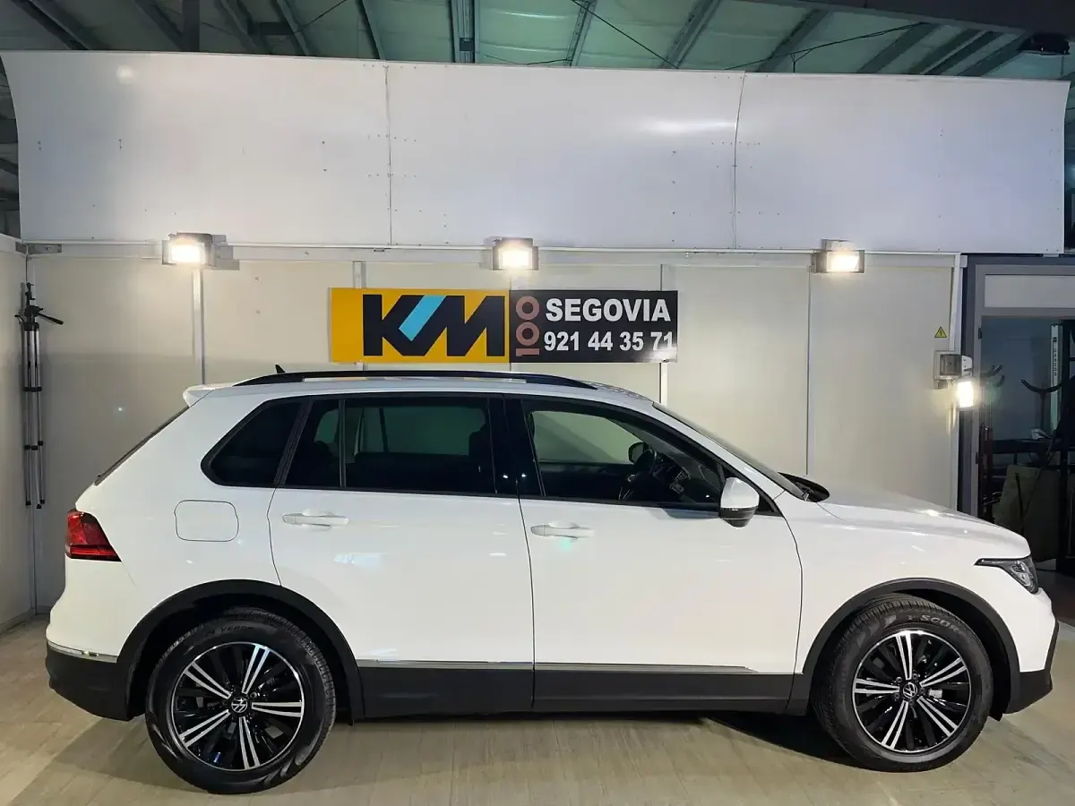 Usado VW Tiguan Life 150 CV (110 kW) 2022 Blanco SUV