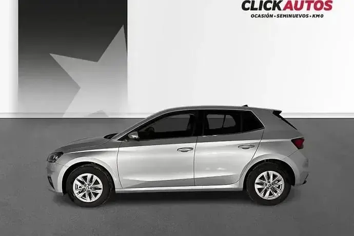 Usado Skoda Fabia Selection 115 CV (84 kW) 2025 Blanco Utilitario