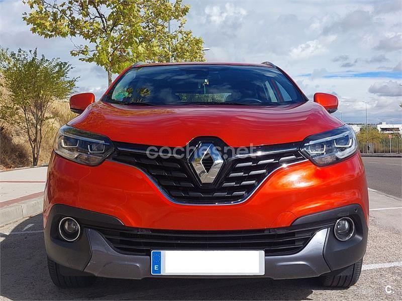 Usado Renault Kadjar Zen 110 CV (80 kW) 2016 Rojo SUV