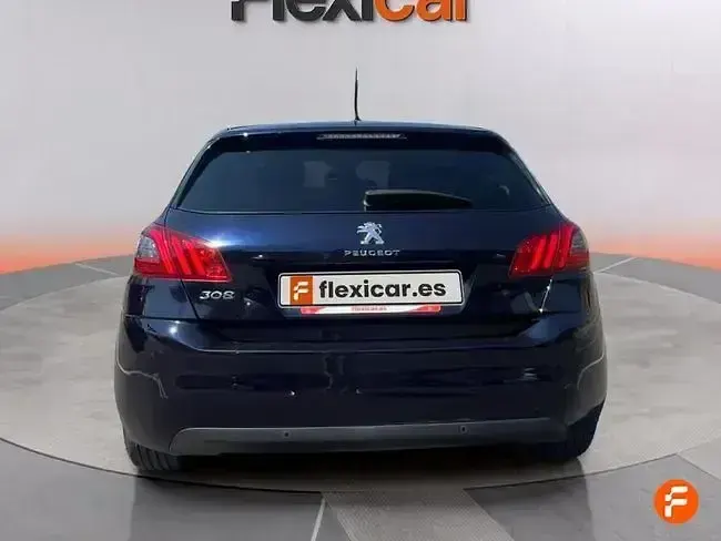 Usado Peugeot 308 Access 110 CV (80 kW) 2018 Azul Berlina
