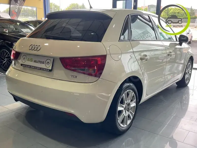 Usado Audi A1 Sportback Attraction 90 CV (66 kW) 2014 Blanco Utilitario