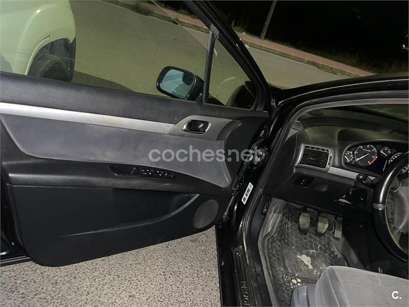 Usado Peugeot 407 110 CV (80 kW) 2004 Negro Berlina