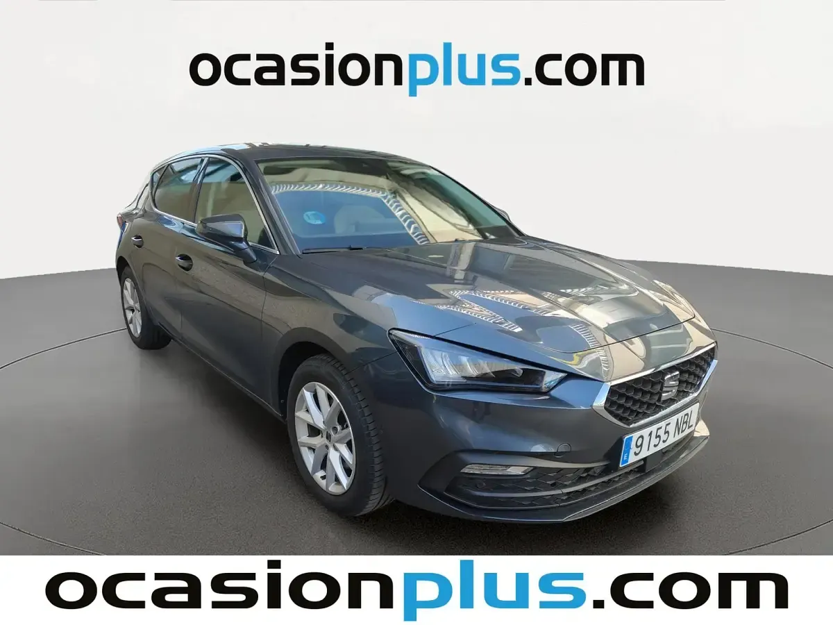 Usado Seat Leon Style 116 CV (85 kW) 2025 Gris