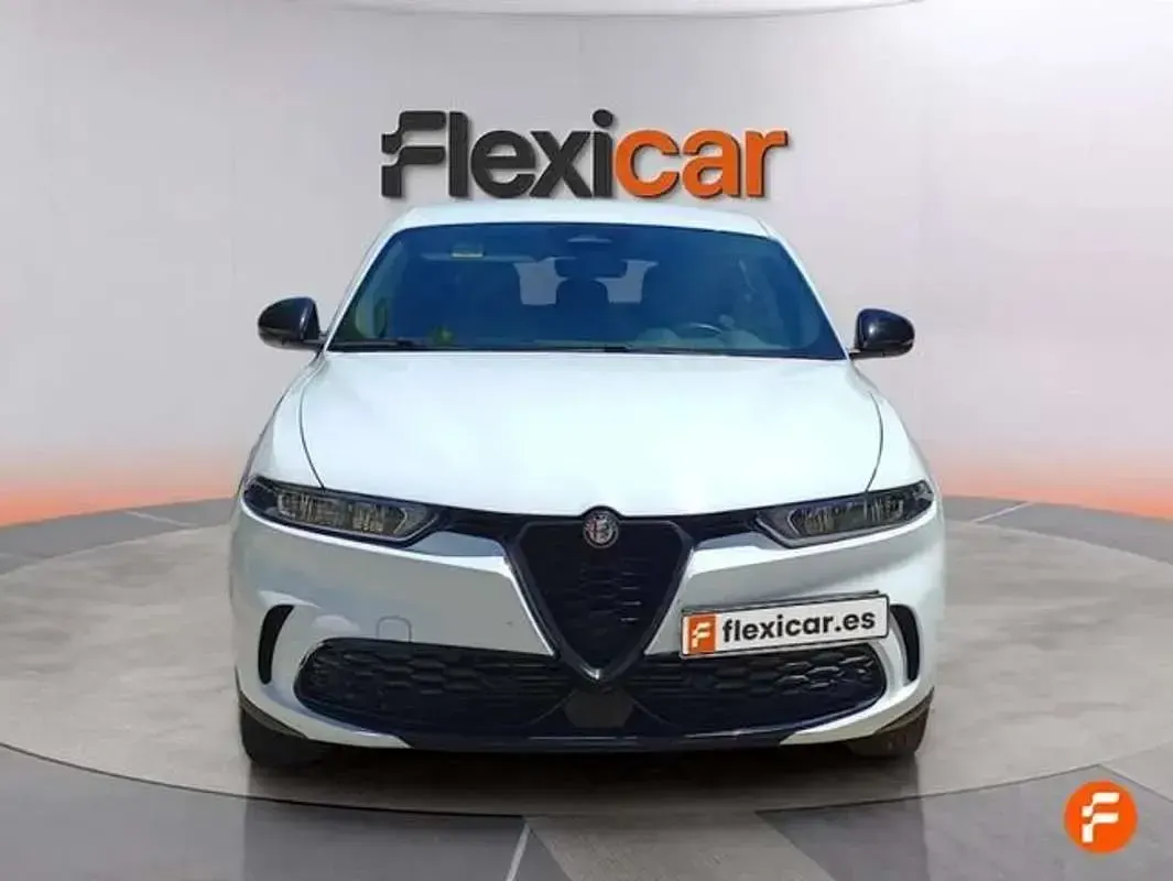 Usado Alfa Romeo Tonale Sprint 131 CV (96 kW) 2023 Blanco SUV