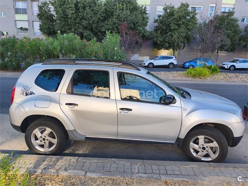 Gris / plata Usado 2012 Dacia Duster Lauréate SUV | 7000 € (Precio justo) - Imagen 1/4