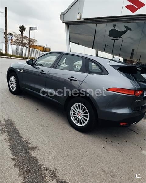 Usado Jaguar F-Pace Pure 180 CV (132 kW) 2018 Gris / plata SUV