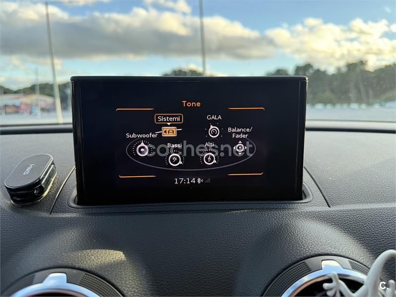 Usado Audi A3 Attraction 150 CV (110 kW) 2013 Azul Berlina