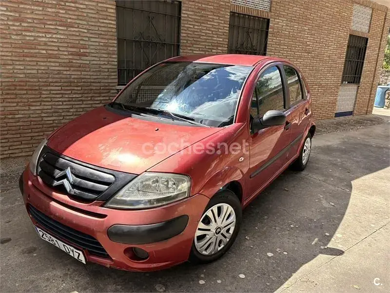Usado Citroën C3 61 CV (44 kW) 2006 Rojo Berlina