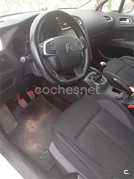 Usado Citroën C4 Live 99 CV (72 kW) 2017 Blanco Berlina