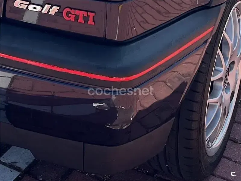 Usado VW Golf III GTI 115 CV (84 kW) 1995 Violeta / lila Berlina