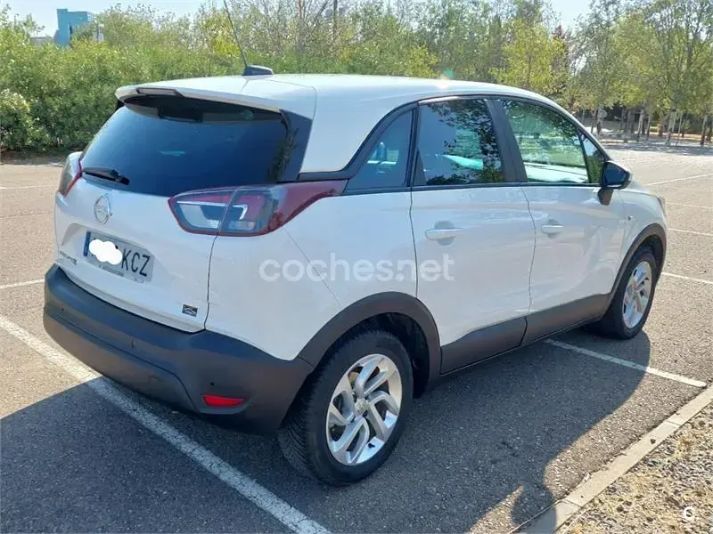 Usado Opel Crossland X Selective 110 CV (80 kW) 2017 Blanco SUV