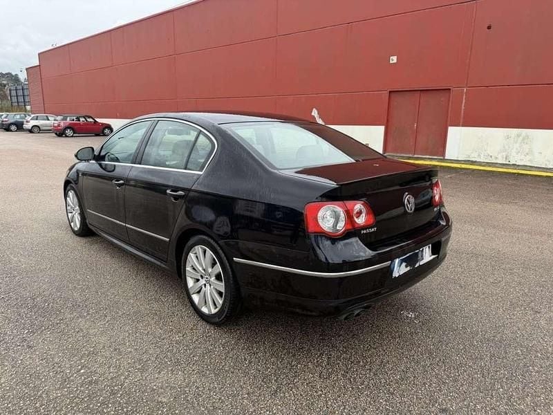Usado VW Passat R-line 140 CV (102 kW) 2009 Negro Berlina