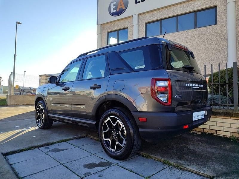 Nuevo Ford Bronco 335 CV (246 kW) 2025 Gris / plata SUV