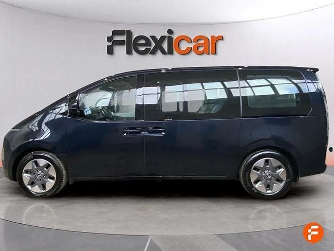 Usado Hyundai Staria 177 CV (130 kW) 2023 Azul Monovolumen