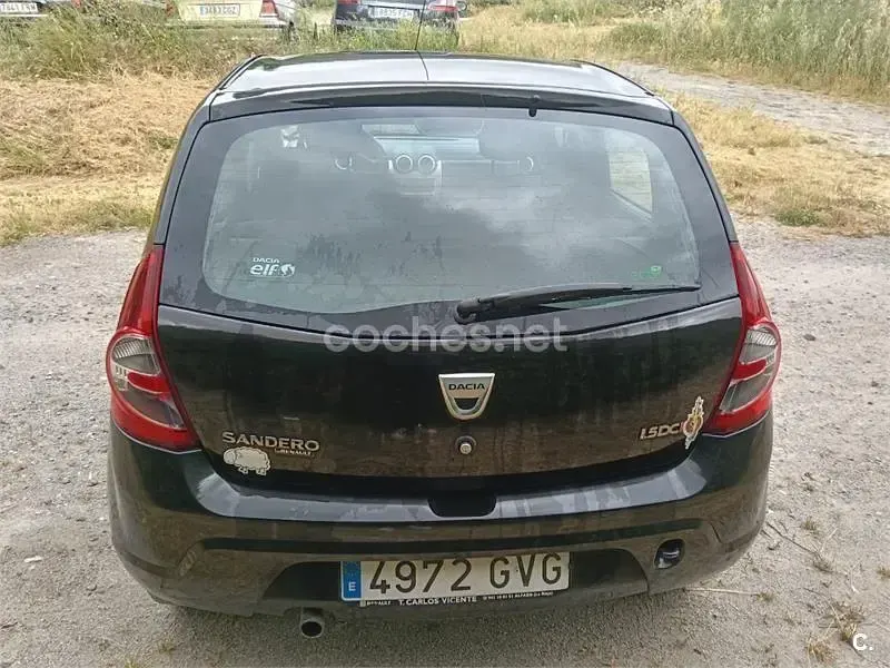 Usado Dacia Sandero Lauréate 85 CV (62 kW) 2010 Negro Berlina