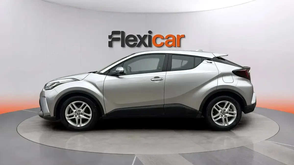 Usado Toyota C-HR Active 122 CV (89 kW) 2023 Gris SUV