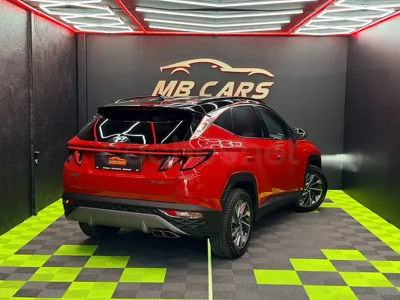 Usado Hyundai Tucson 150 CV (110 kW) 2024 Rojo SUV
