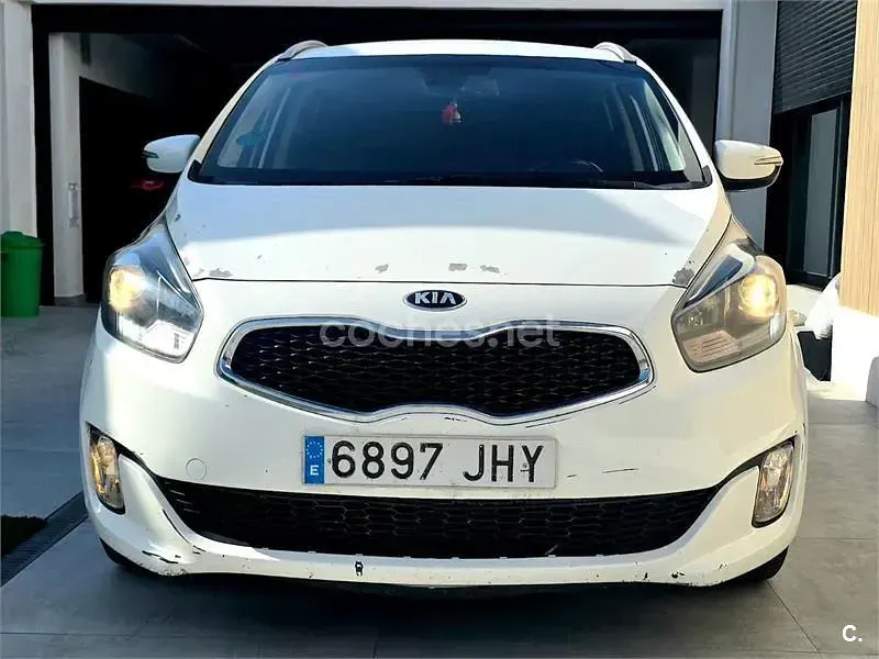 Usado Kia Carens 115 CV (84 kW) 2015 Blanco Monovolumen