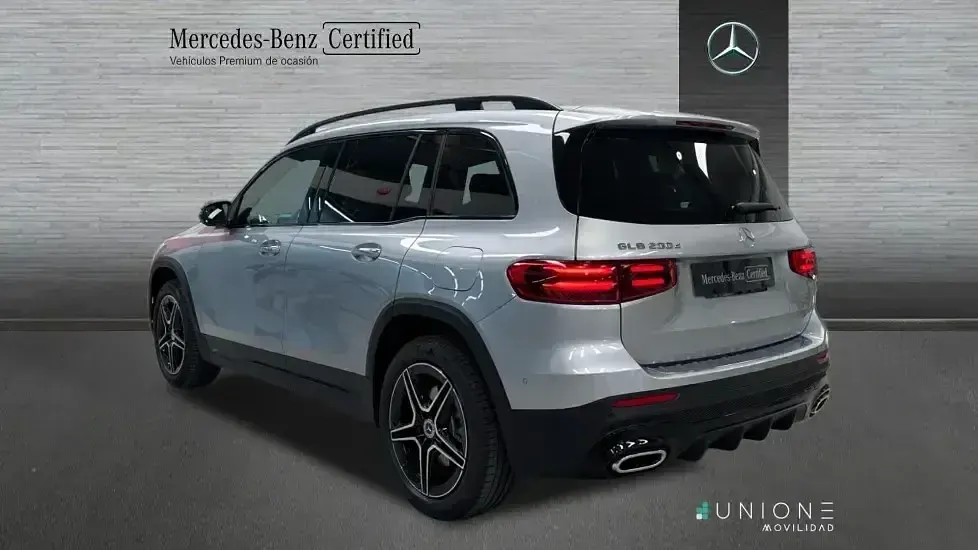 Usado Mercedes GLB200 150 CV (110 kW) 2025 Gris SUV