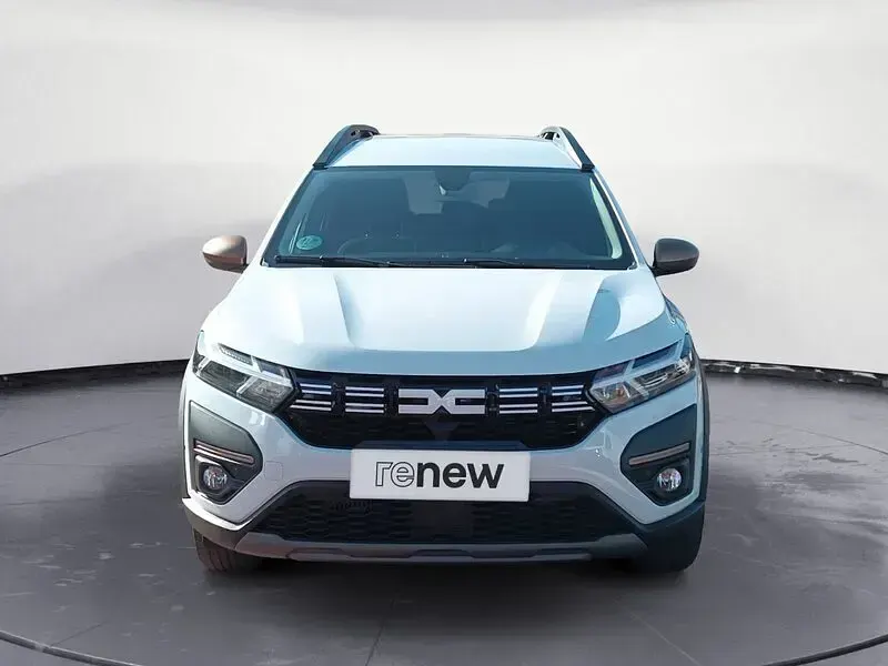 Usado Dacia Jogger Extreme 100 CV (73 kW) 2024 Blanco Monovolumen
