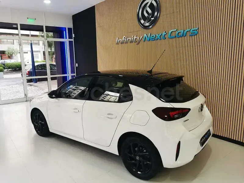 Usado Opel Corsa GS Line 100 CV (73 kW) 2022 Blanco Utilitario