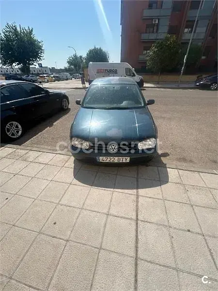 Usado VW Golf IV 105 CV (77 kW) 2002 Verde Berlina
