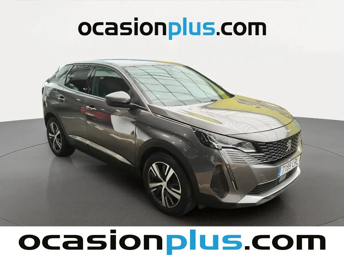 Usado Peugeot 3008 Allure 131 CV (96 kW) 2021 Gris SUV